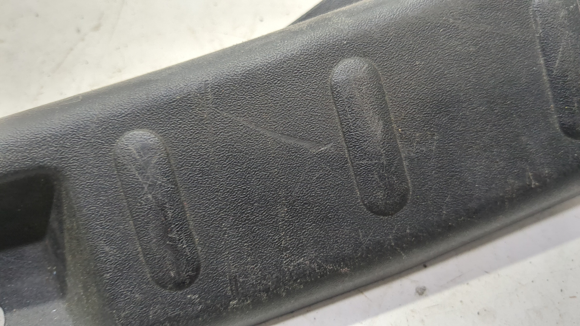 Обшивка багажника