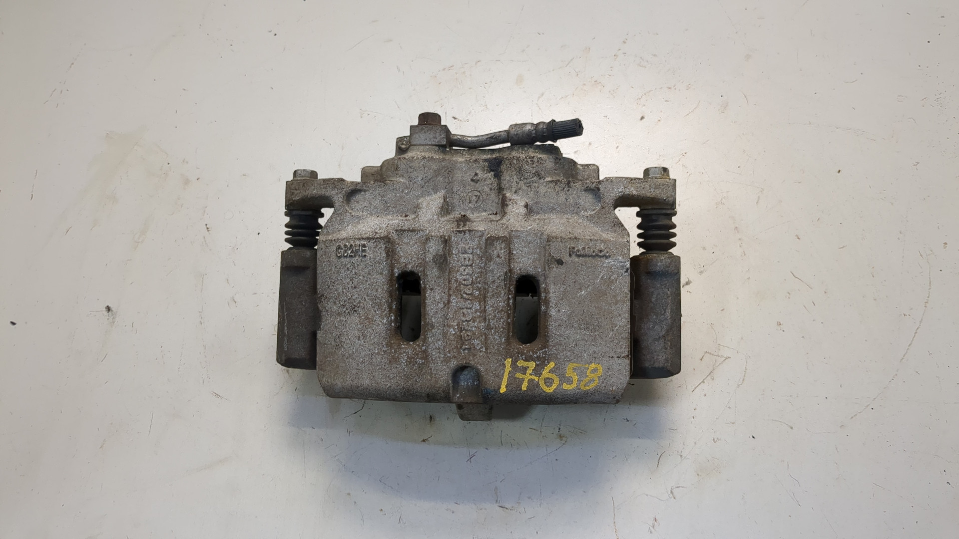 Суппорт передний правый