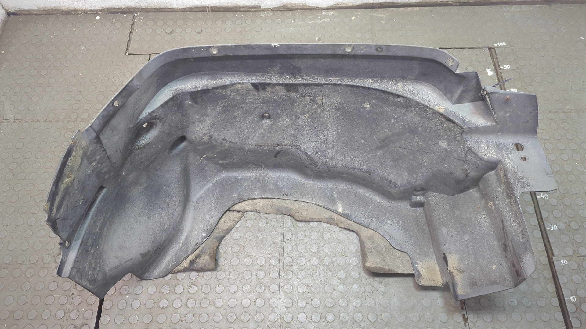 Локер передний правый