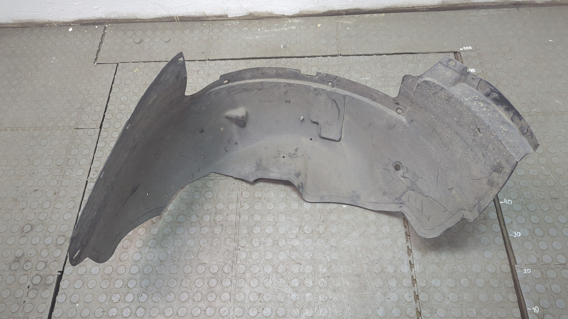 Локер передний правый