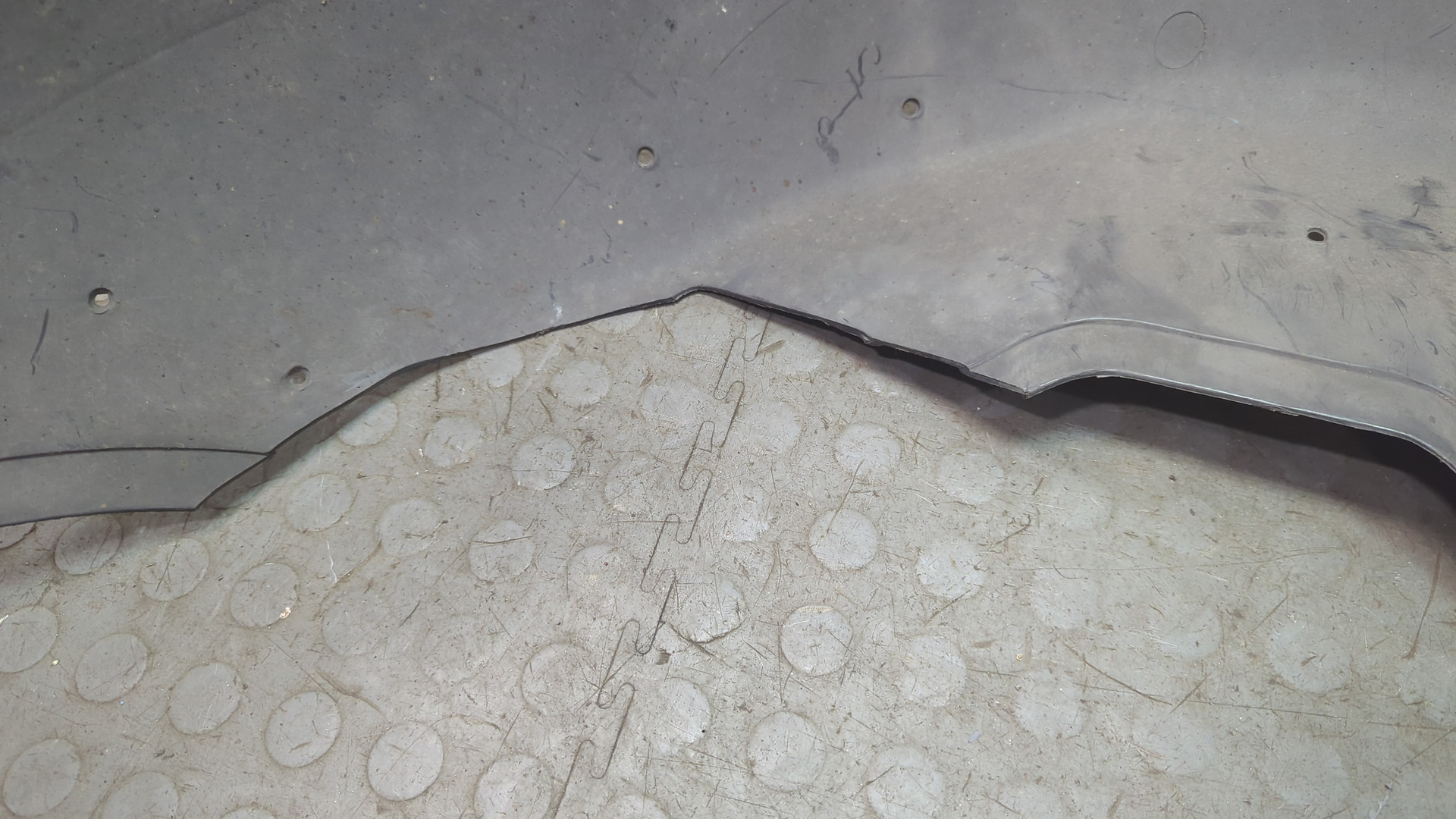 Локер передний правый