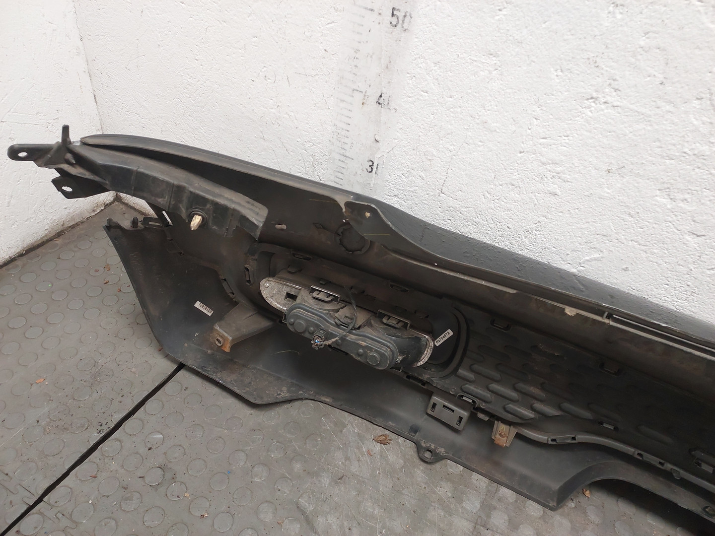 Бампер задний