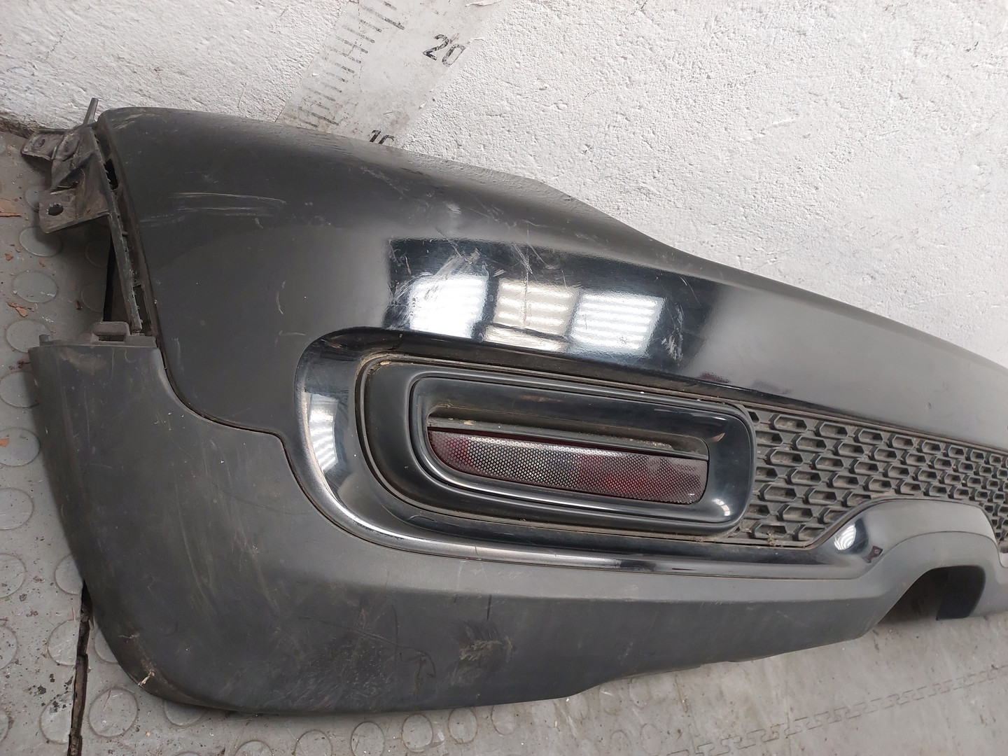 Бампер задний