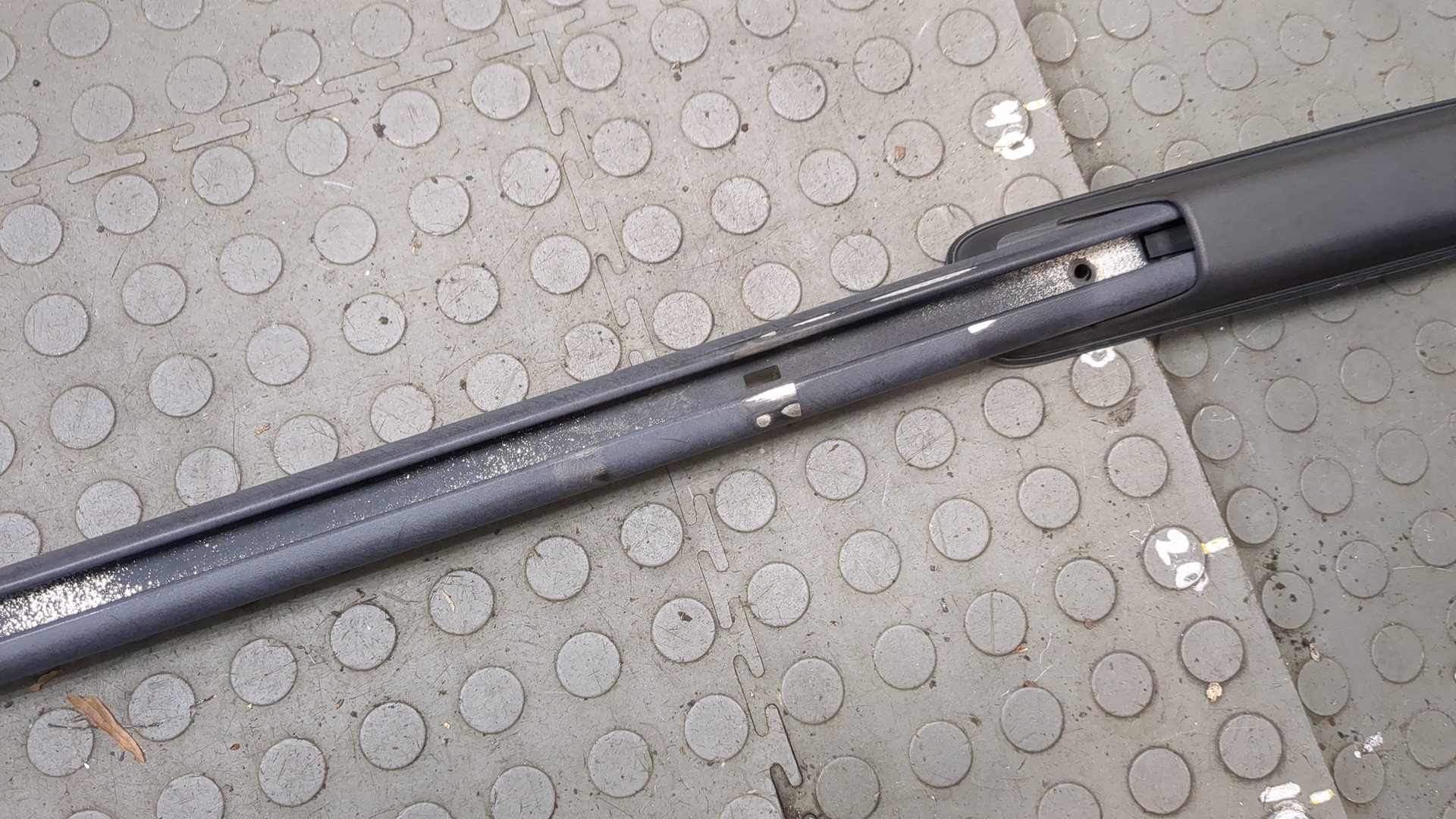 Рейлинг (релинг) левый (планка на крышу)