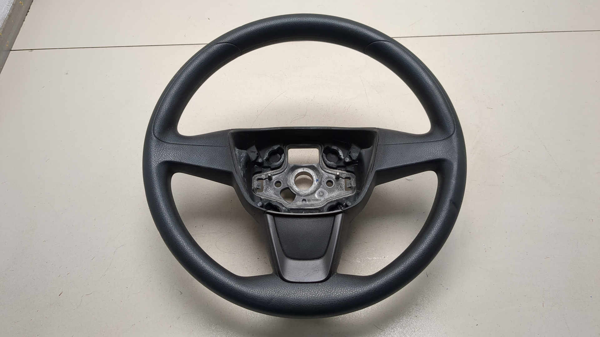 Рулевое колесо (руль)