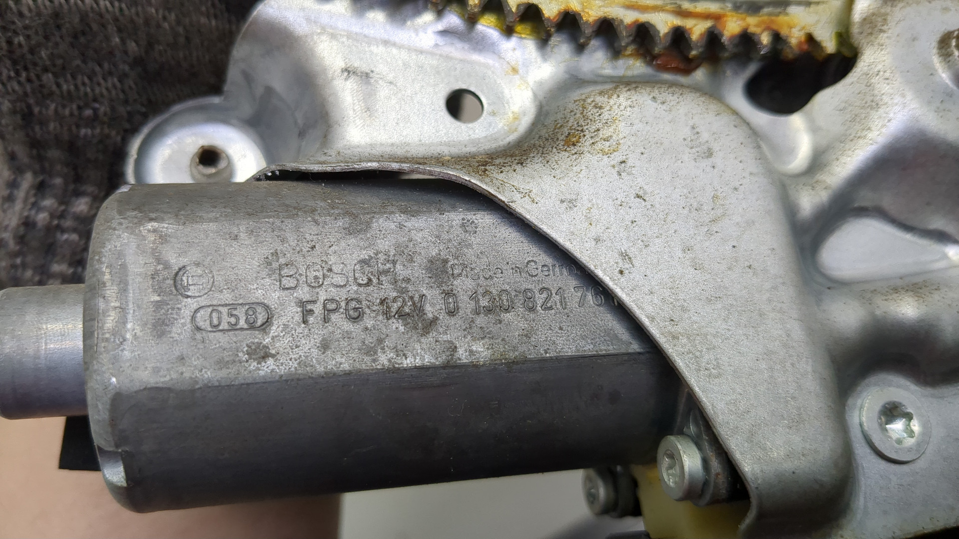 Стеклоподъемник электр. передний правый