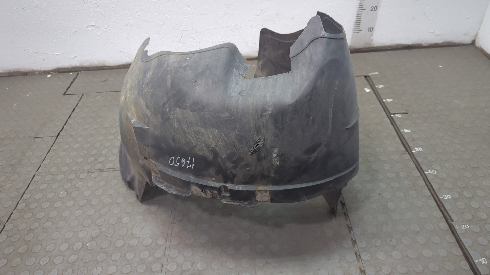 Локер передний левый