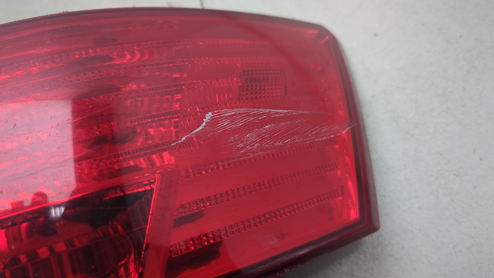 Фонарь задний правый