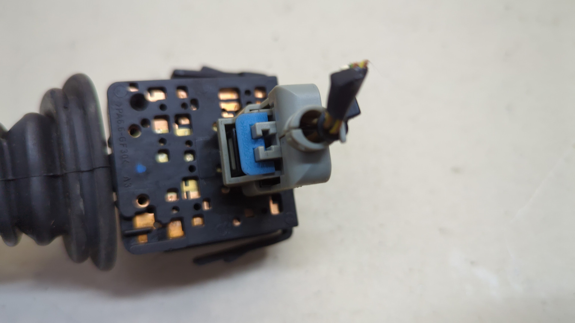 Переключатель поворотов подрулевой