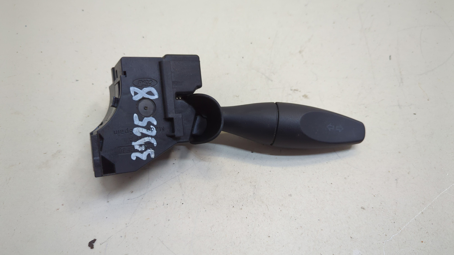 Переключатель поворотов подрулевой