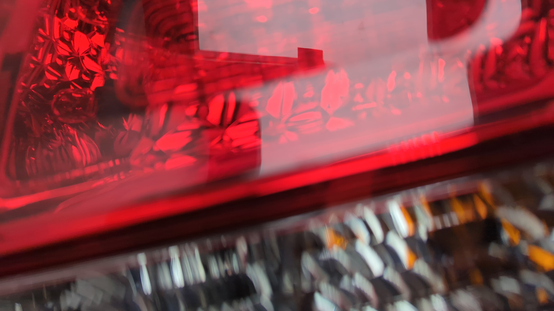 Фонарь задний правый