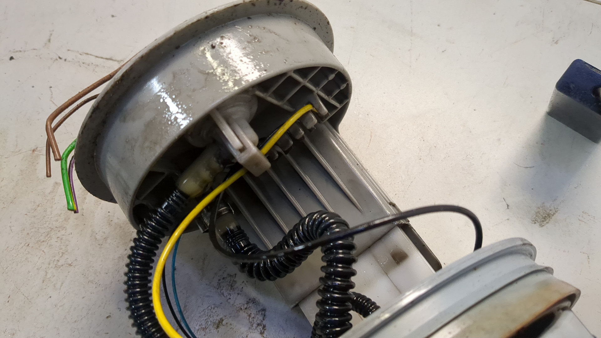 Насос топливный электрический