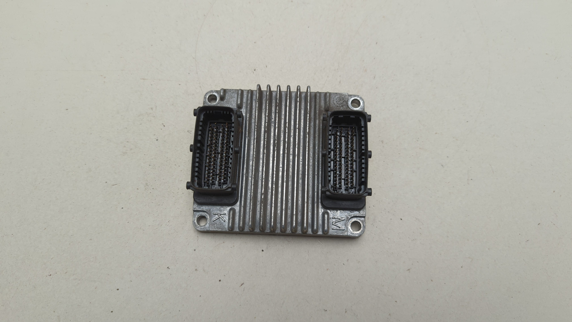 Блок управления двигателем