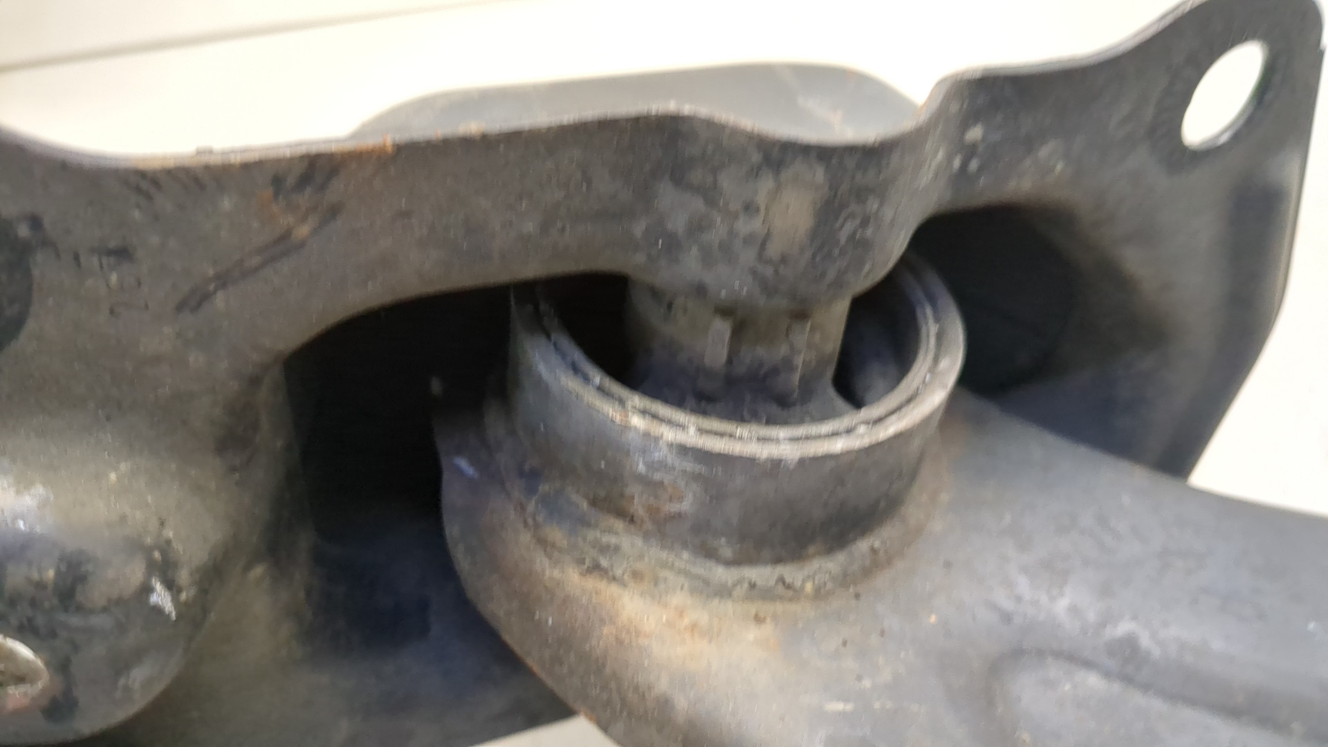 Рычаг задний левый