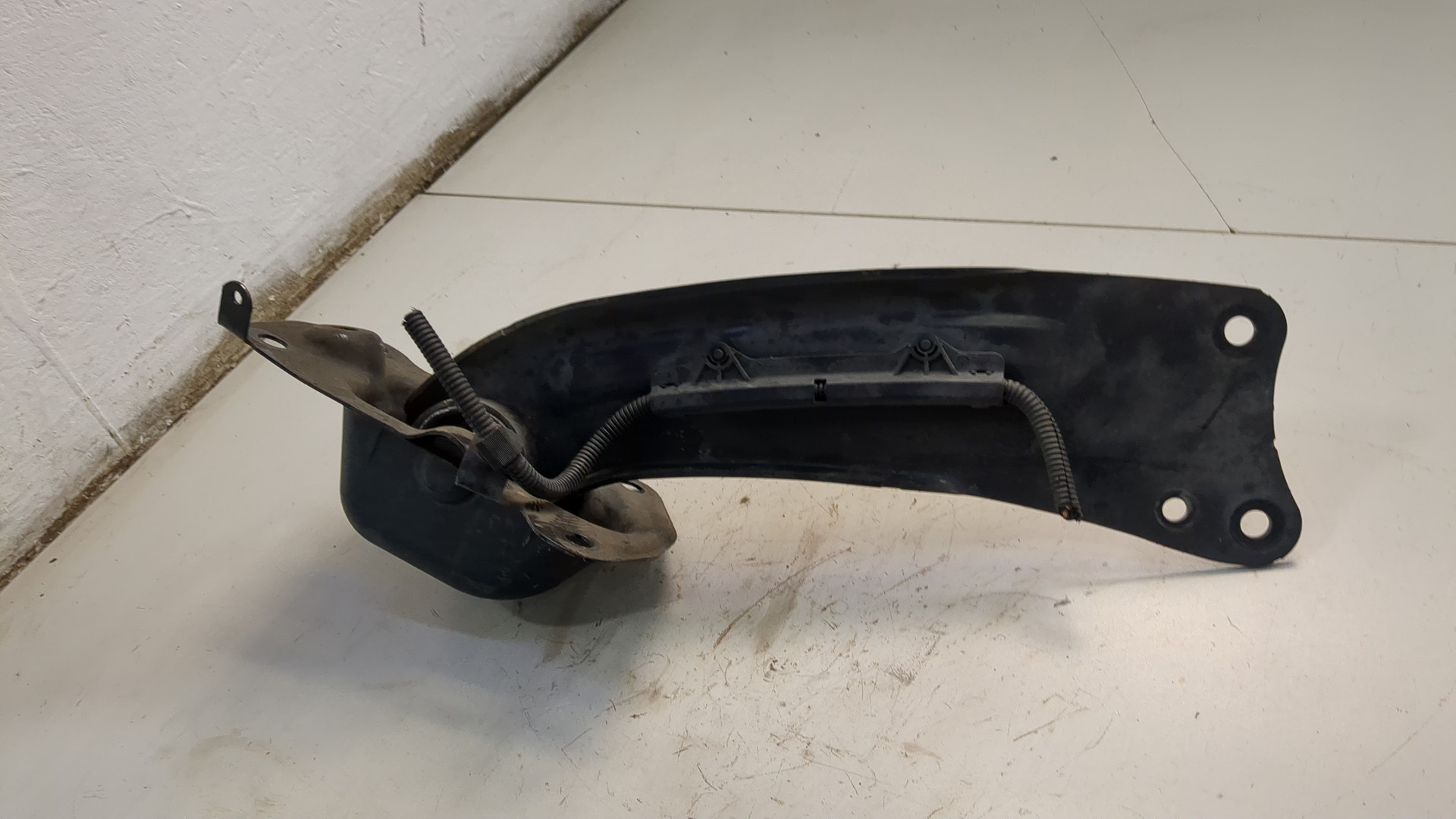 Рычаг задний левый