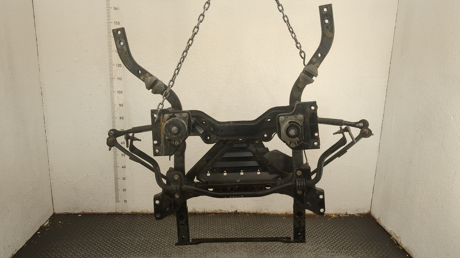 Балка подмоторная