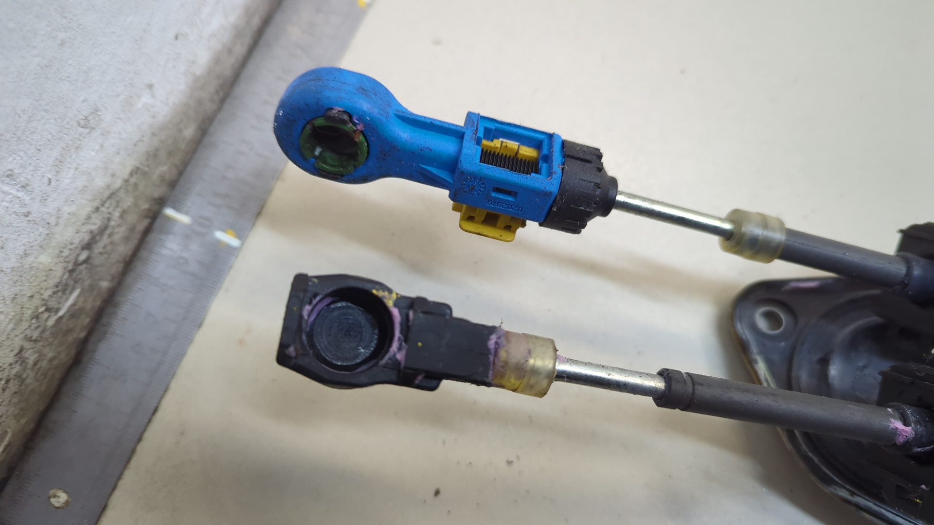 Трос КПП (выбора/переключения передач)