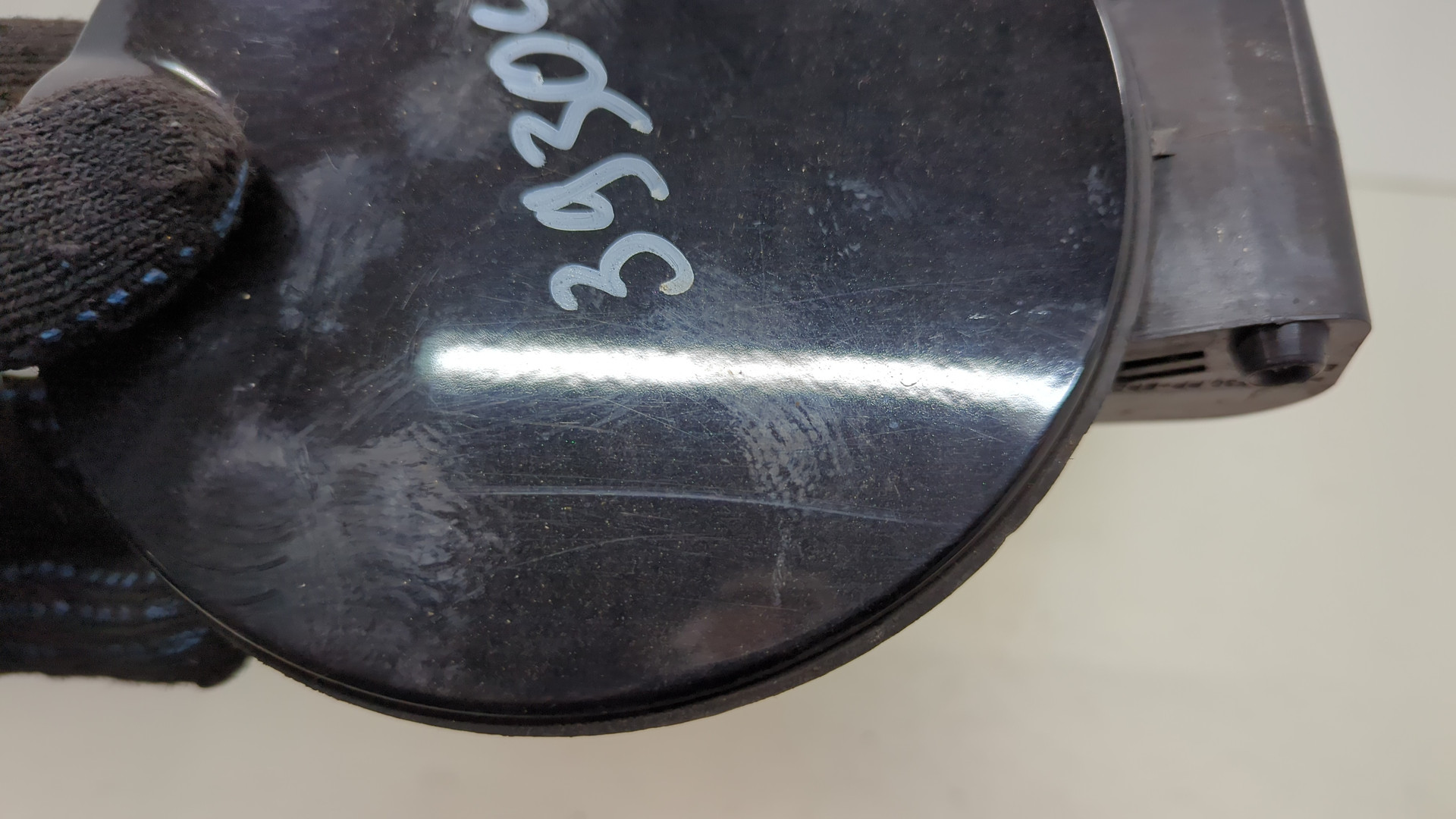 Лючок бензобака