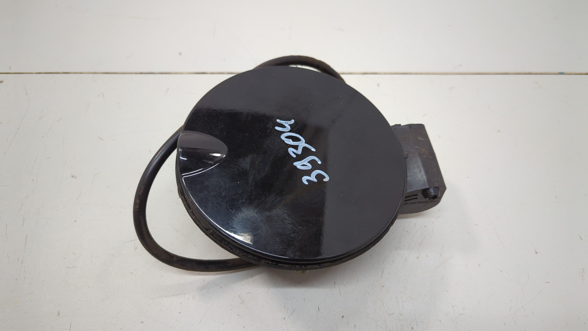 Лючок бензобака