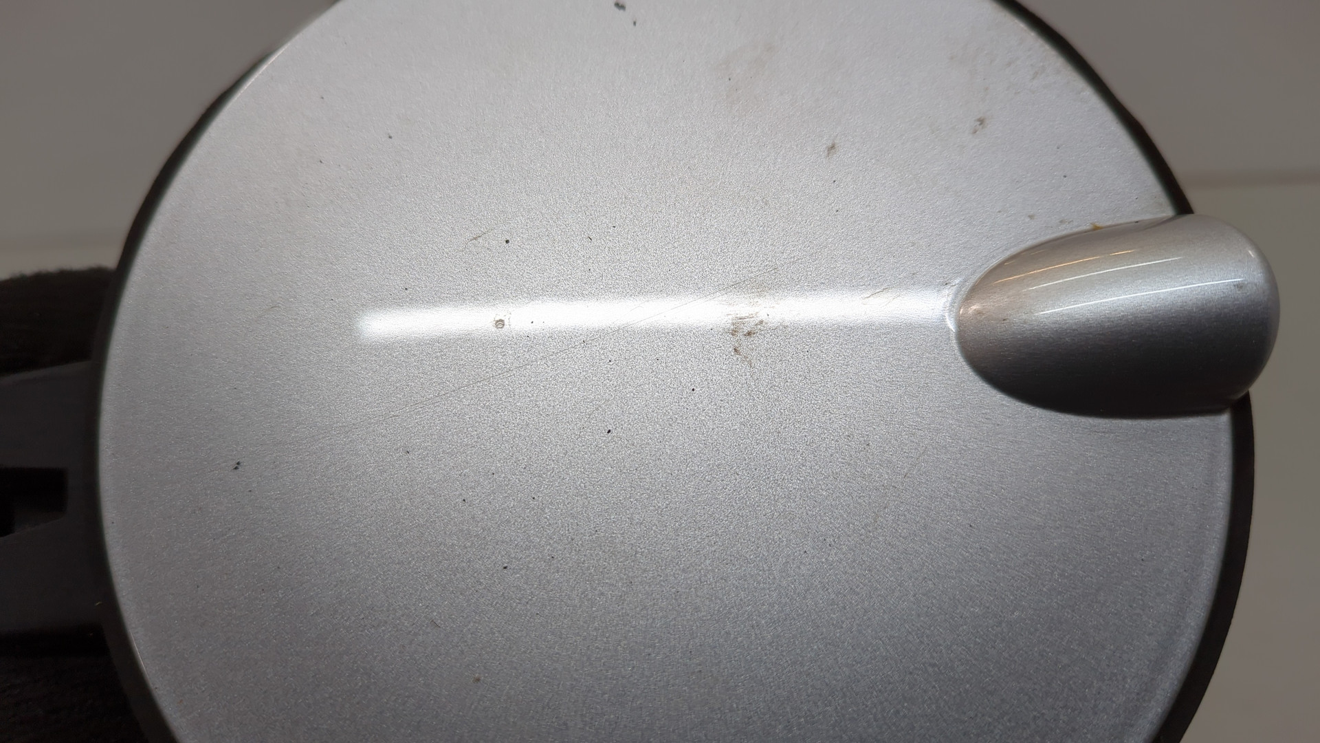 Лючок бензобака