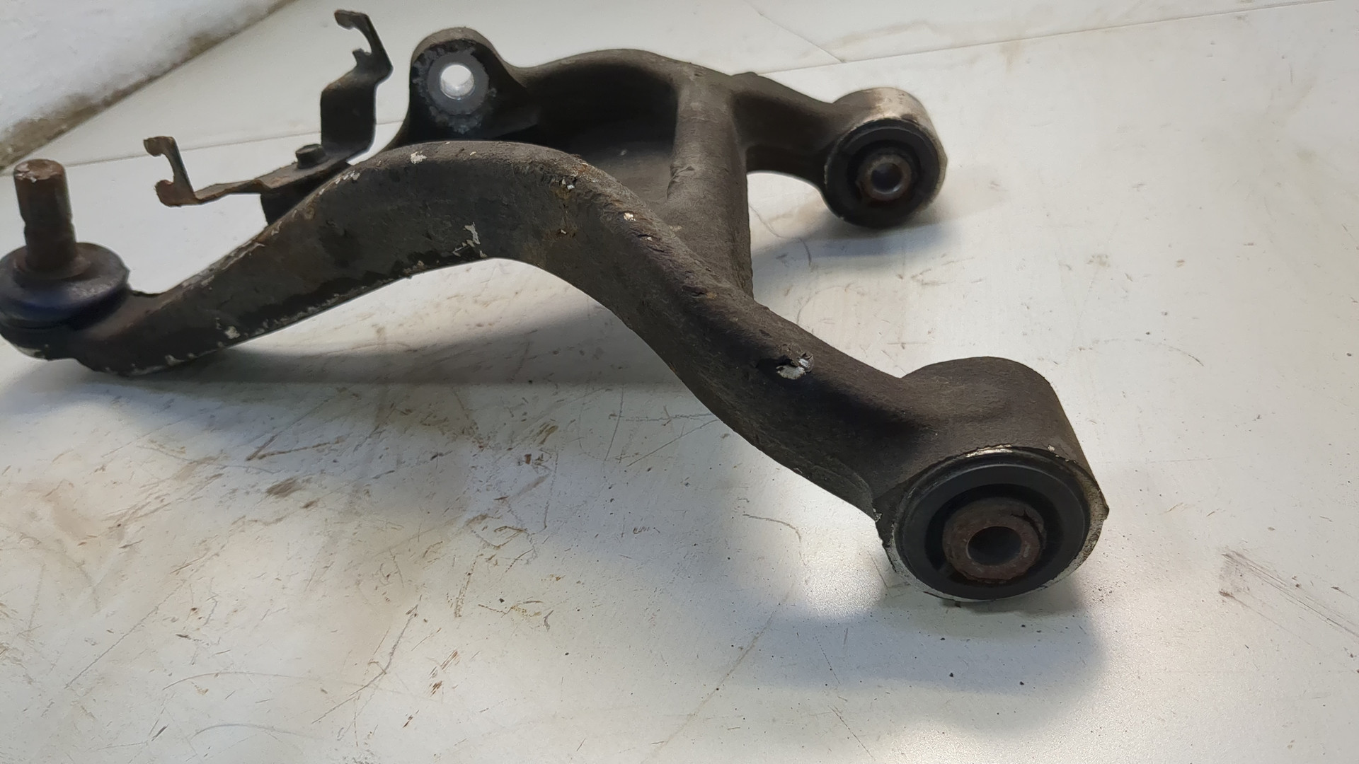 Рычаг задний правый