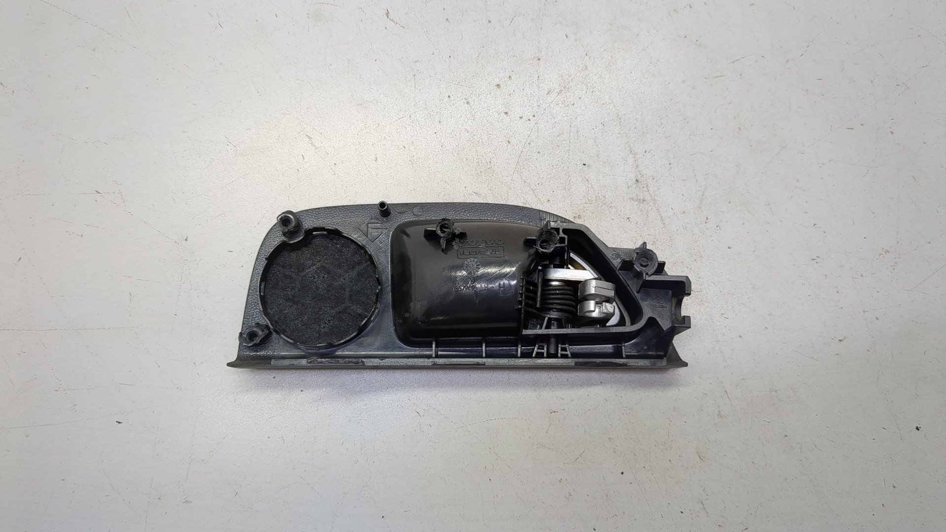 Ручка двери задней внутренняя левая