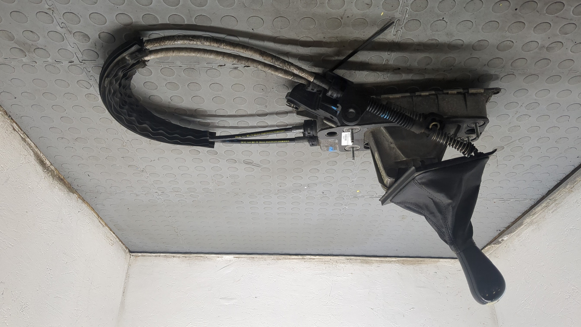 Кулиса МКПП / АКПП