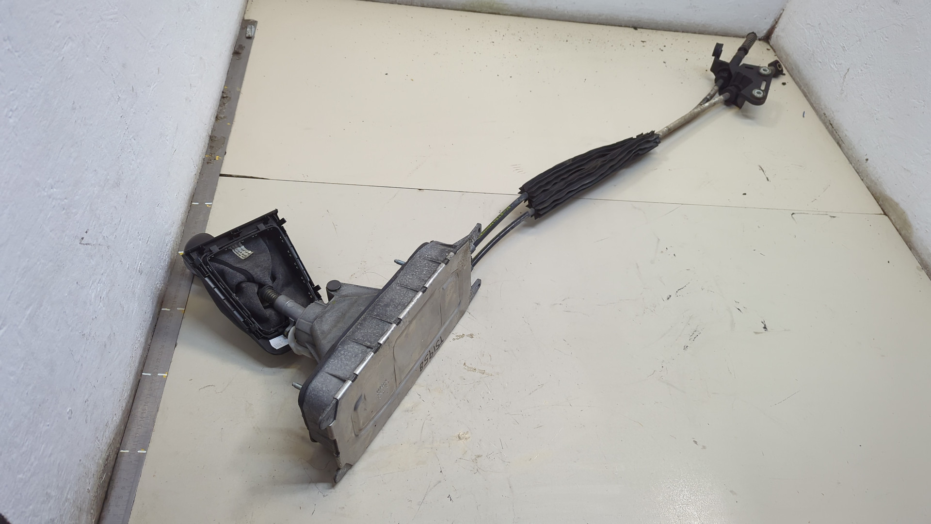 Кулиса МКПП / АКПП