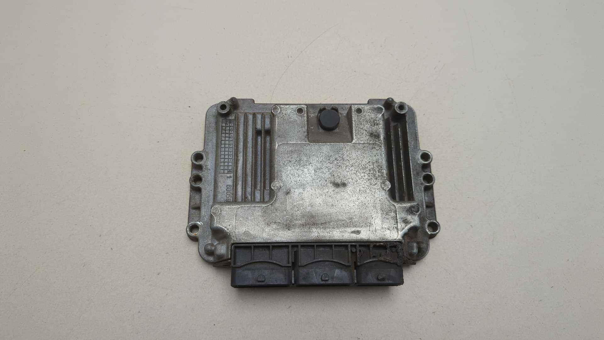 Блок управления двигателем