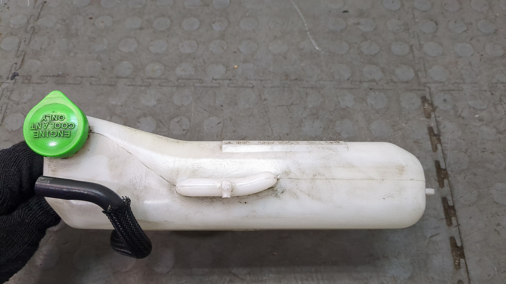 Бачок расширительный