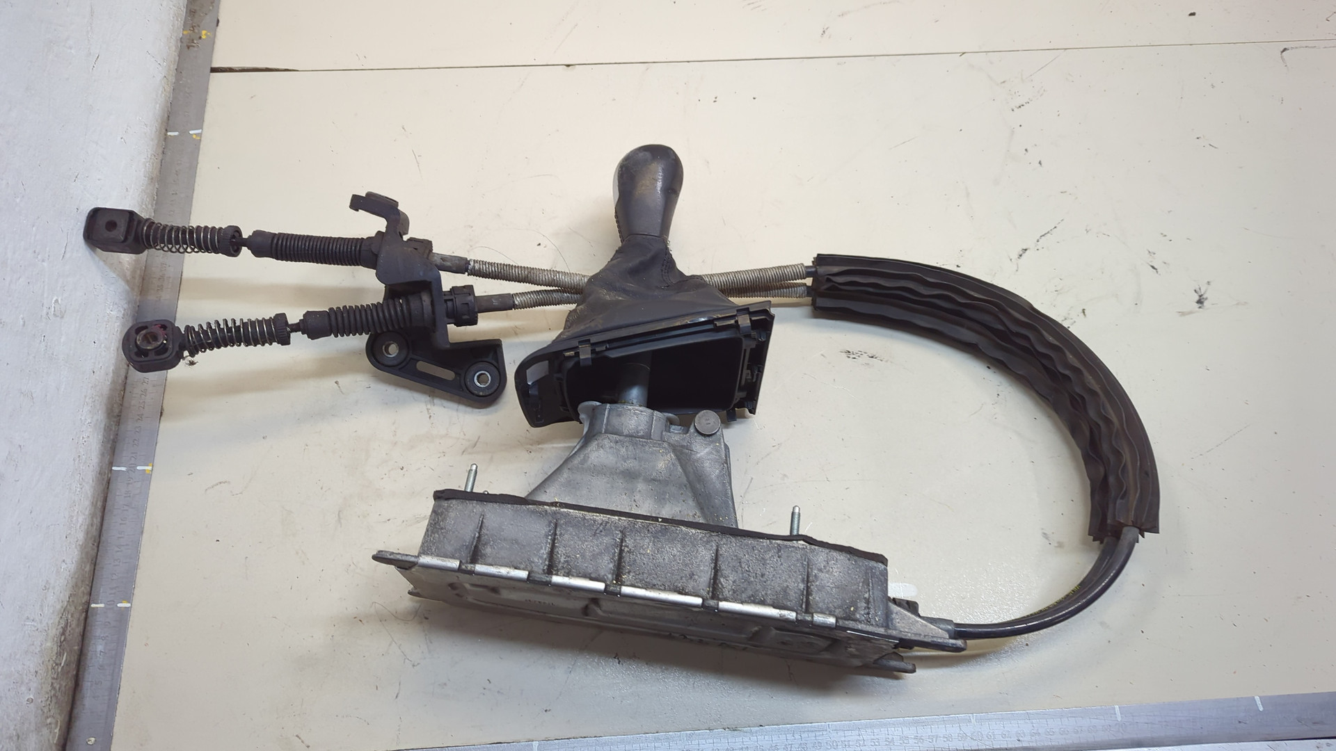 Кулиса МКПП / АКПП