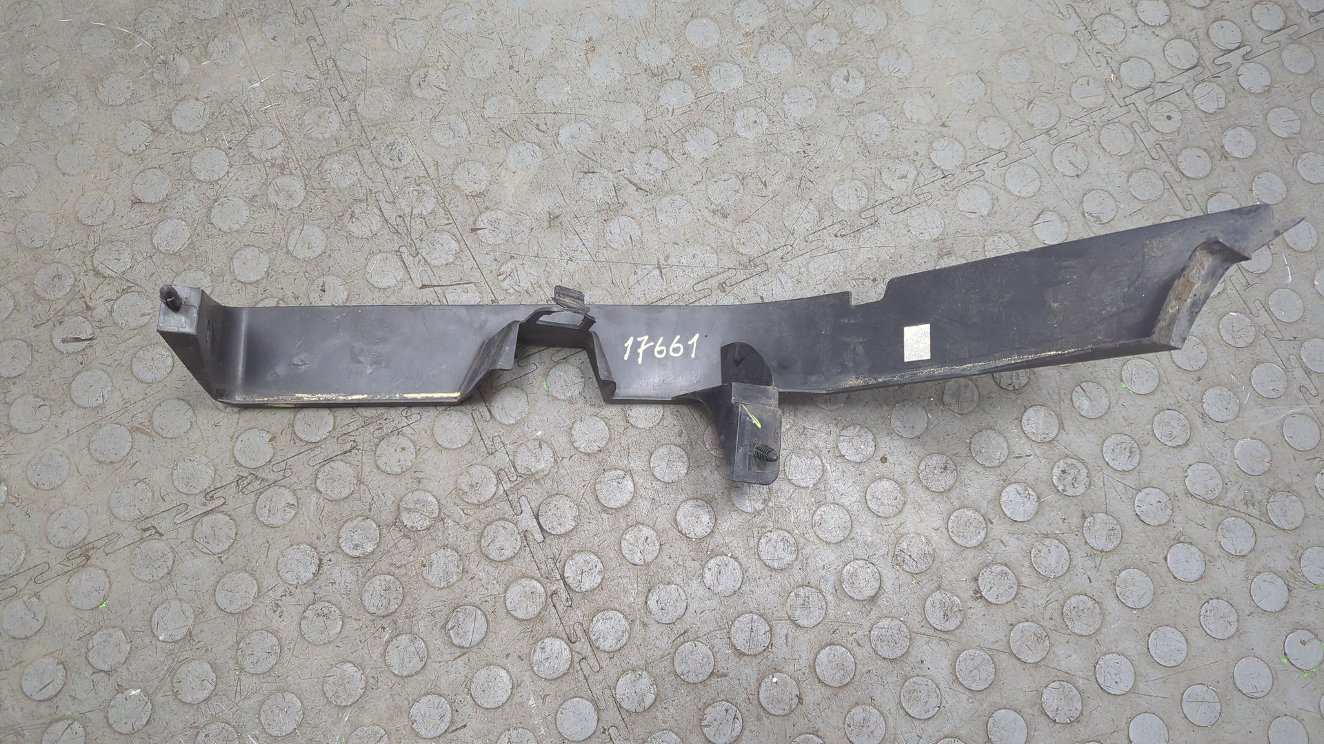 Накладка (кузов наружные)