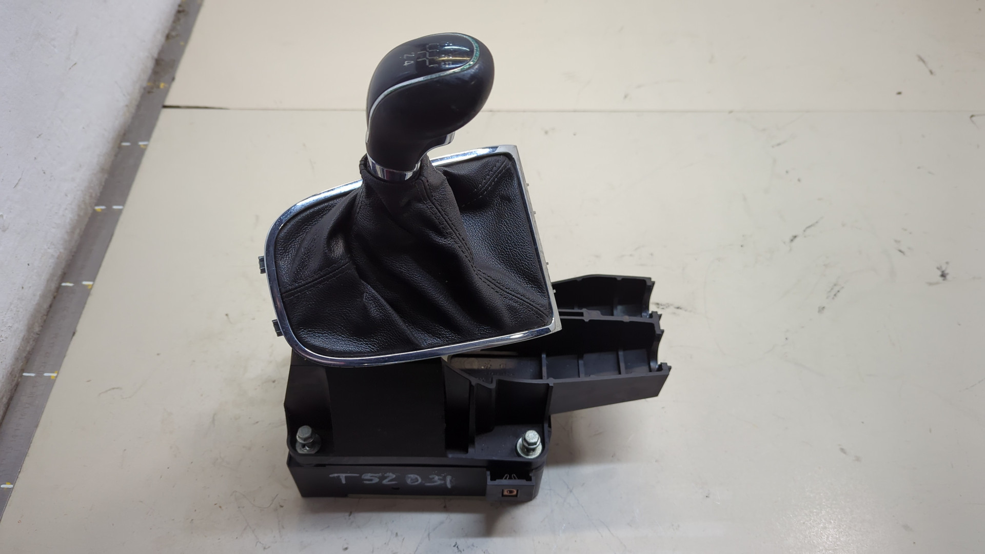 Кулиса МКПП / АКПП