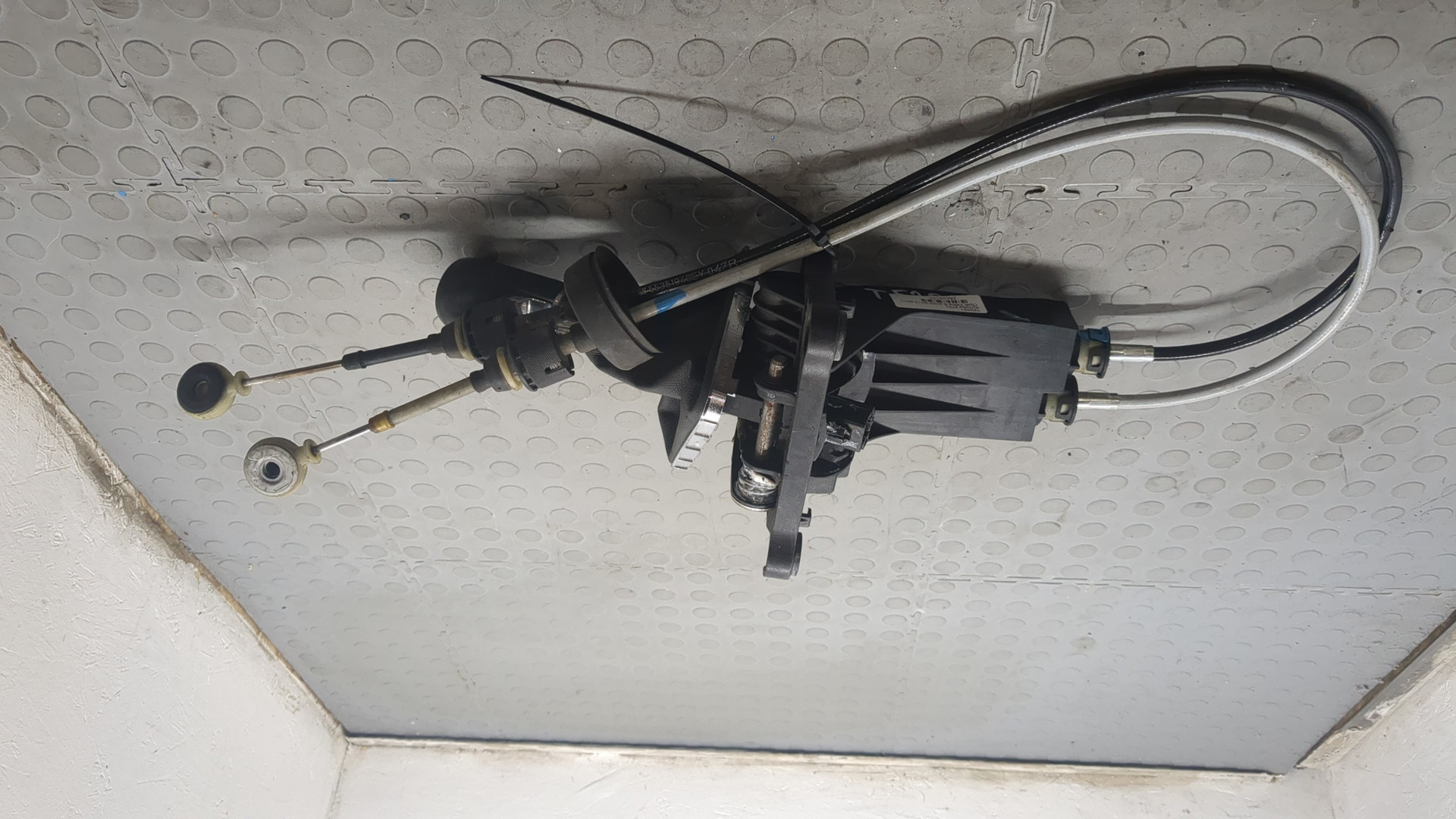 Кулиса МКПП / АКПП