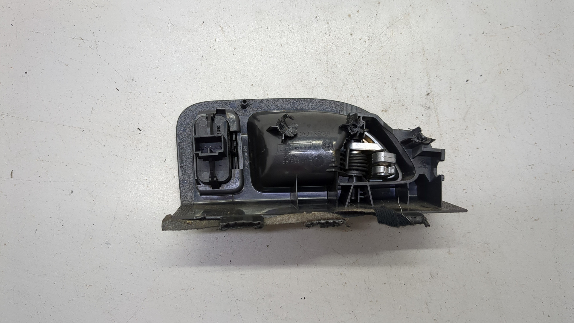 Ручка двери передней внутренняя левая