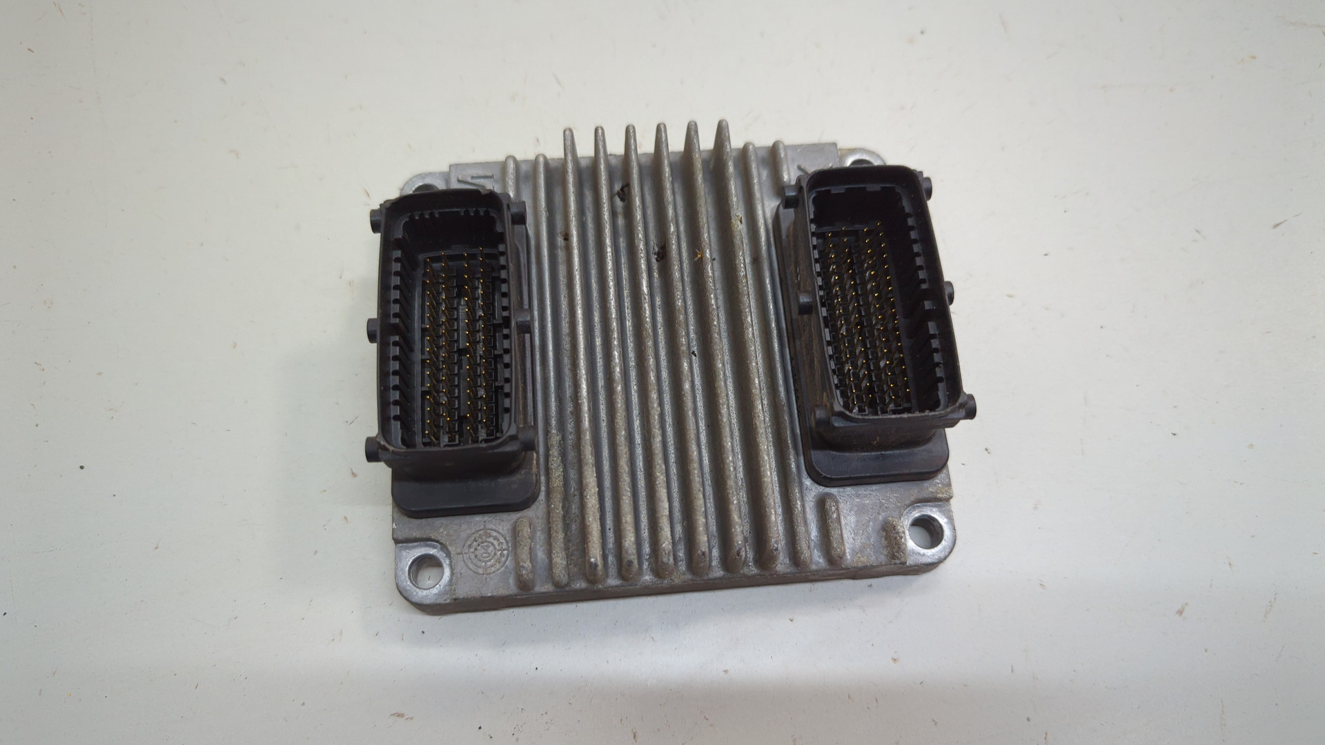 Блок управления двигателем