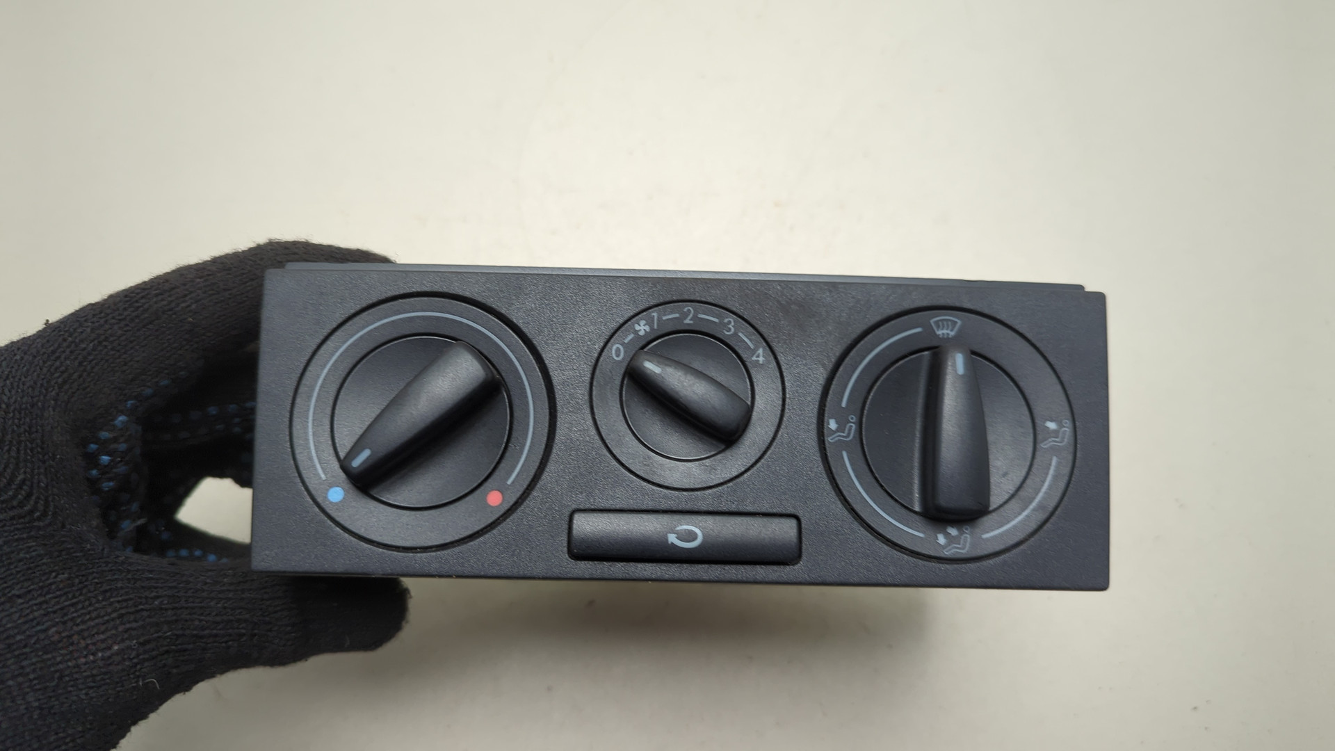 Переключатель отопителя