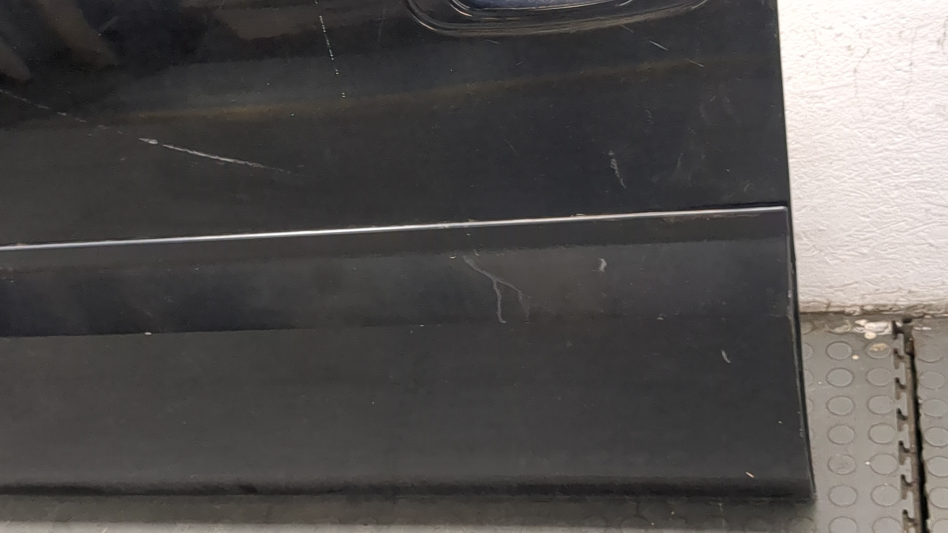 Дверь передняя левая