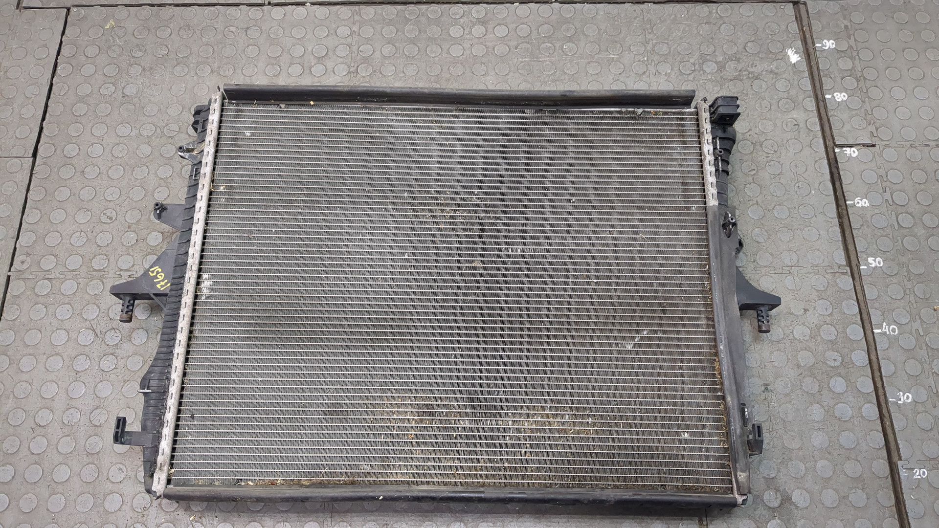 Радиатор охлаждения двигателя основной