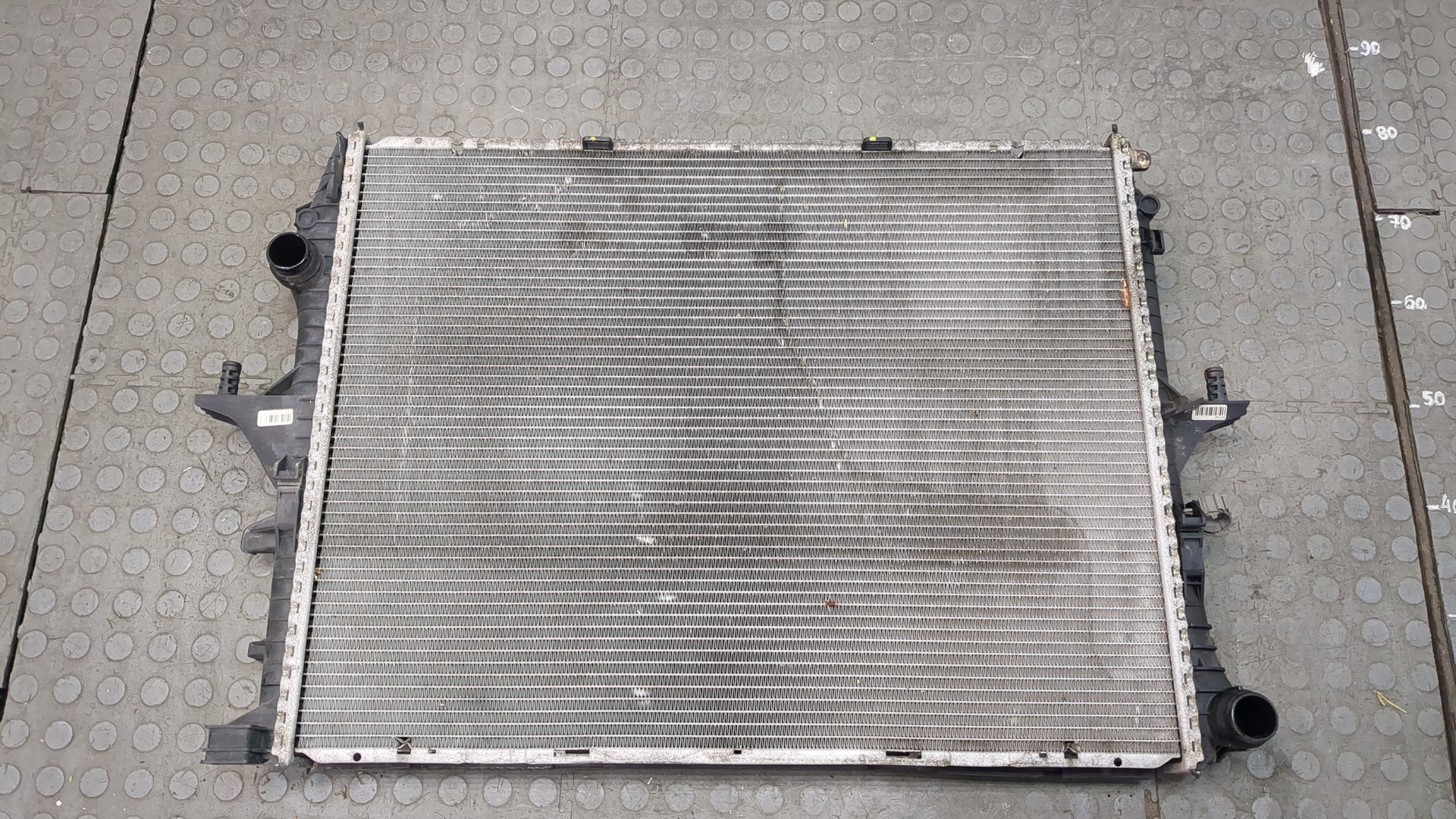 Радиатор охлаждения двигателя основной