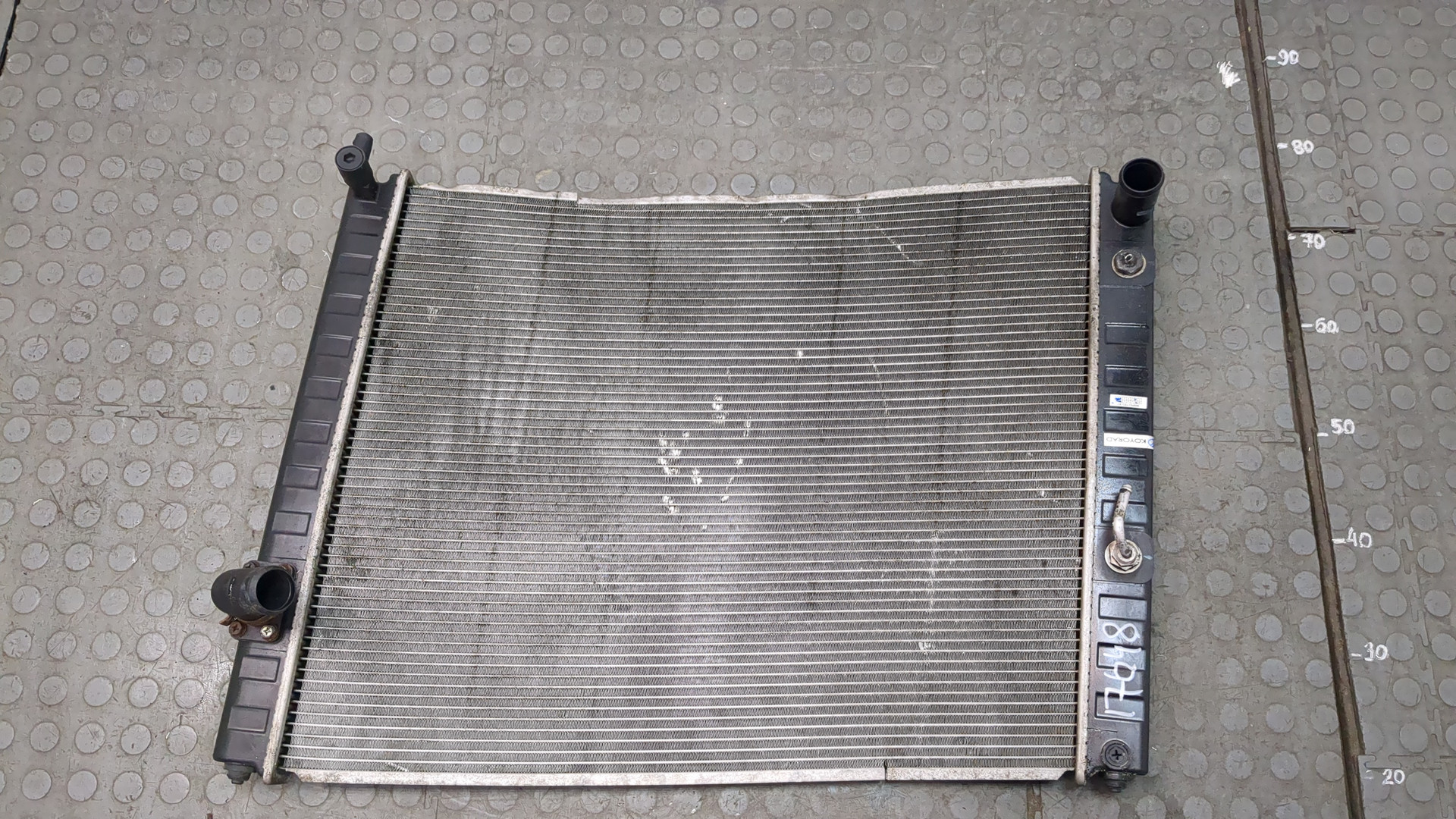 Радиатор охлаждения двигателя основной