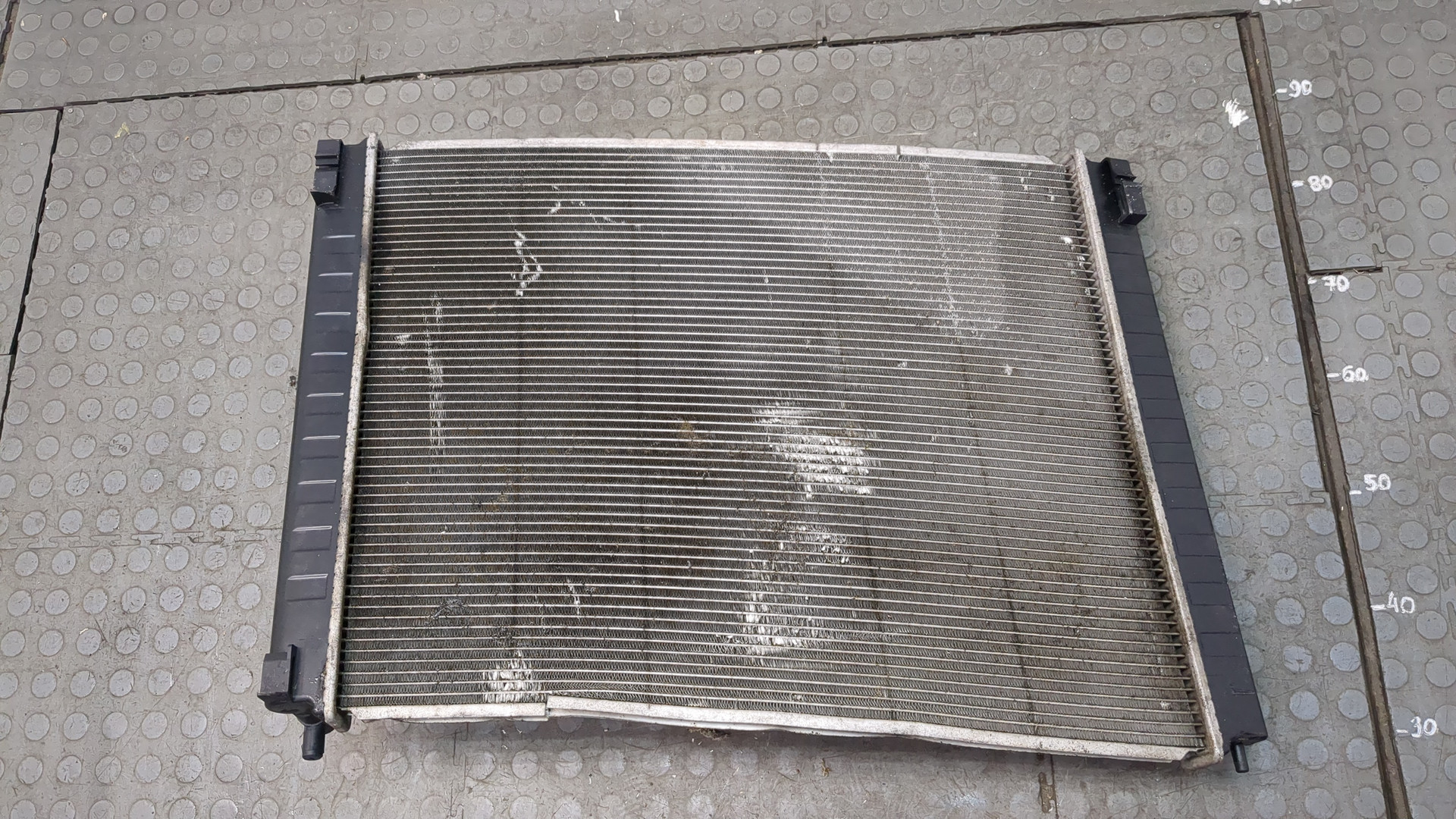 Радиатор охлаждения двигателя основной
