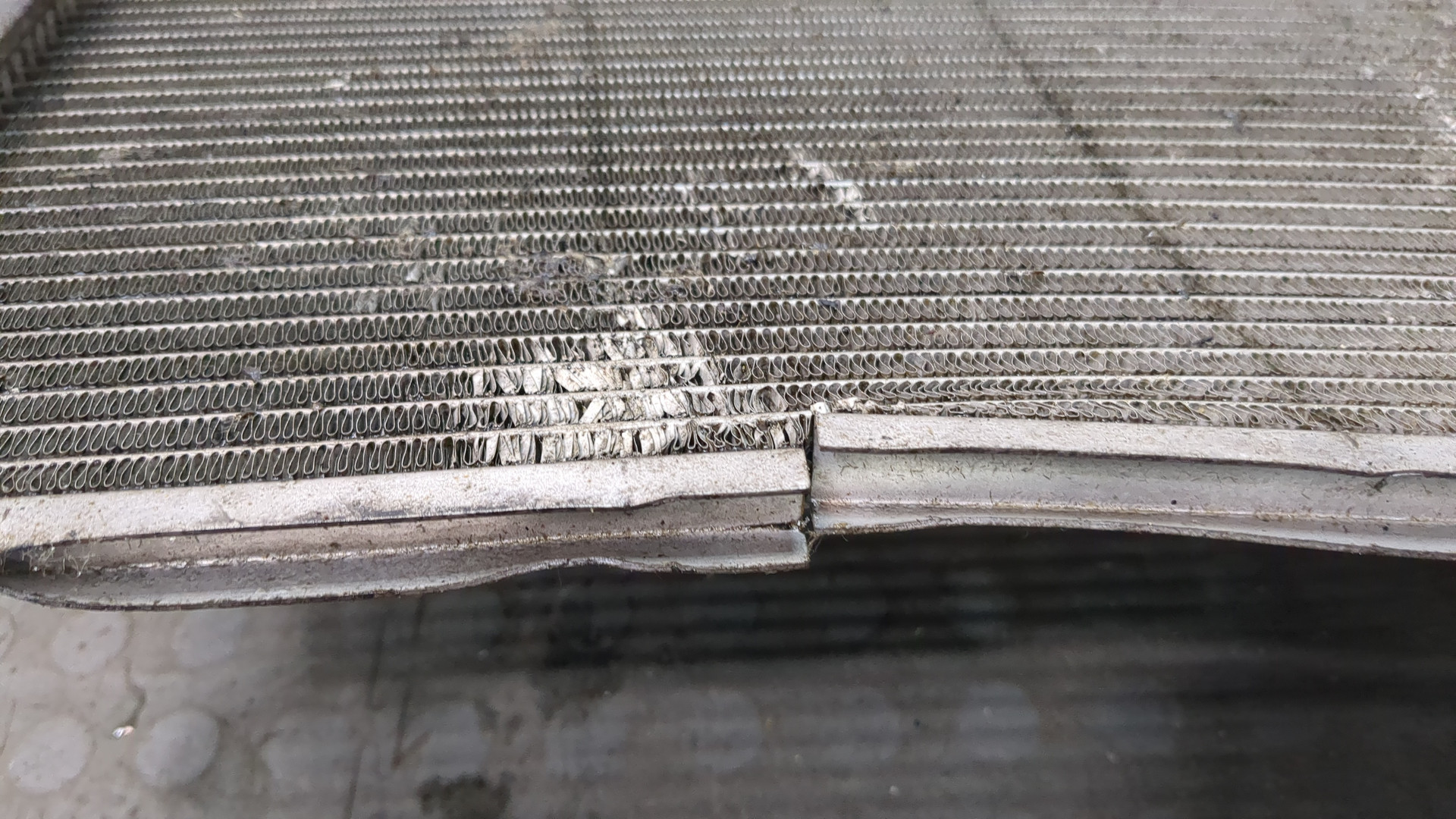 Радиатор охлаждения двигателя основной