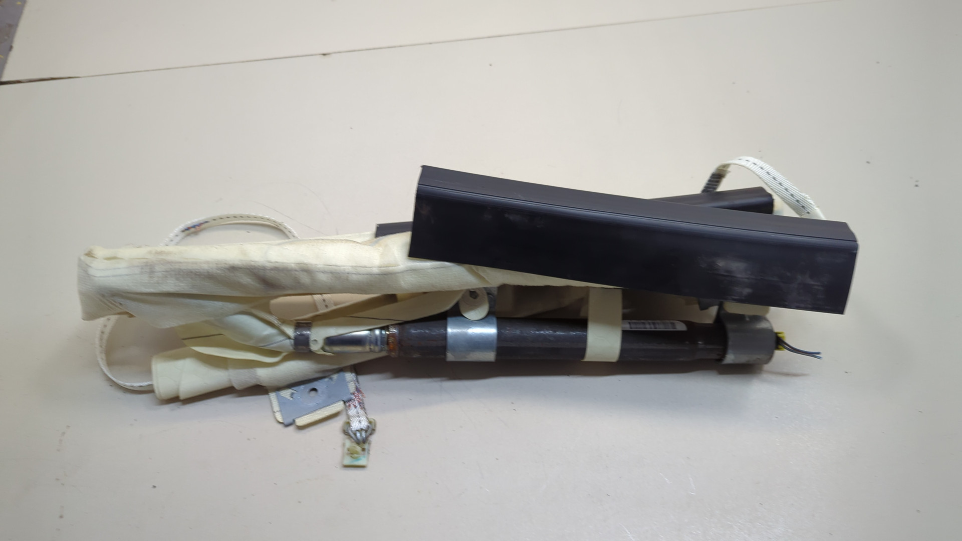 Подушка безопасности боковая (шторка)