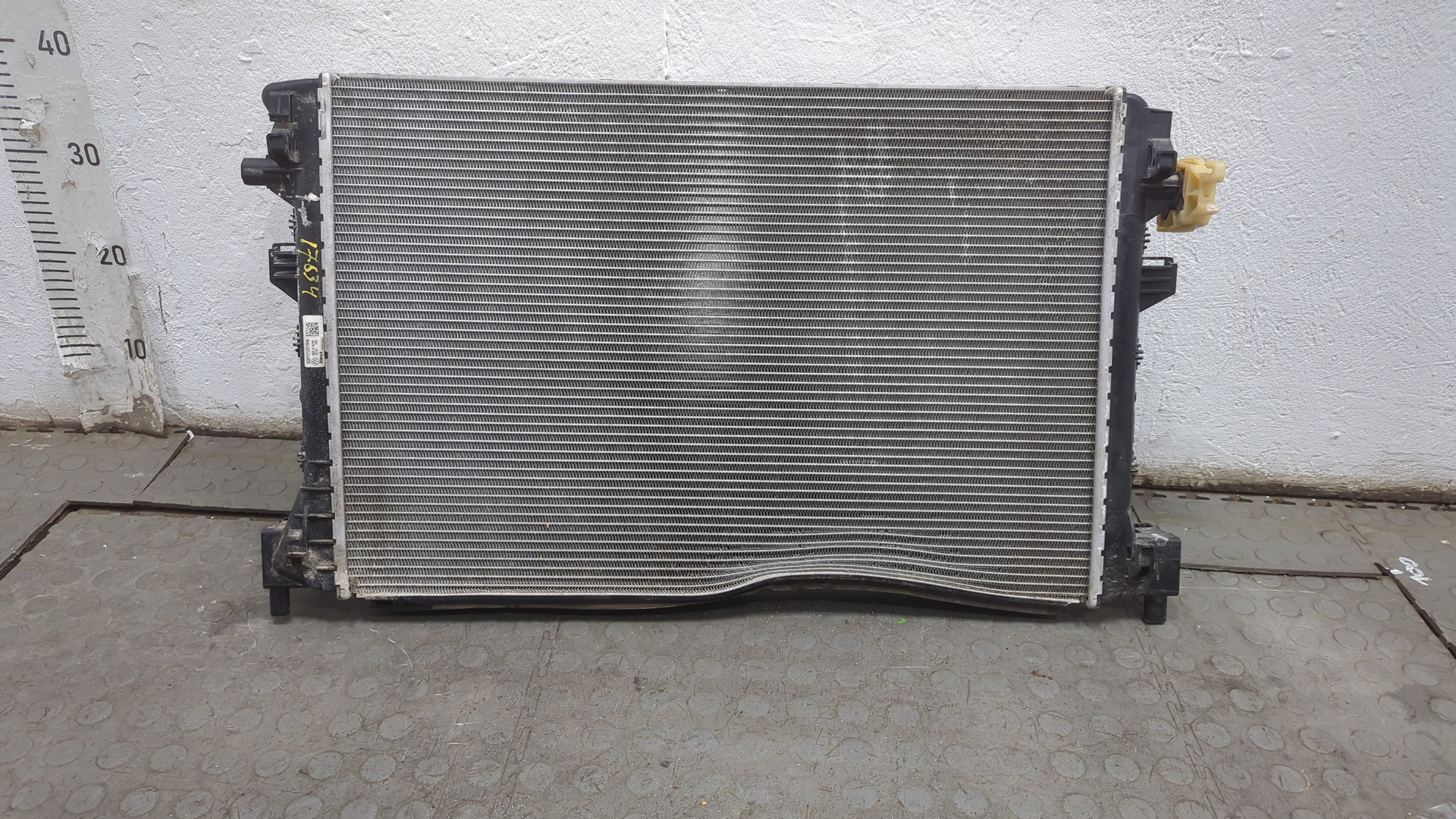 Радиатор охлаждения двигателя основной