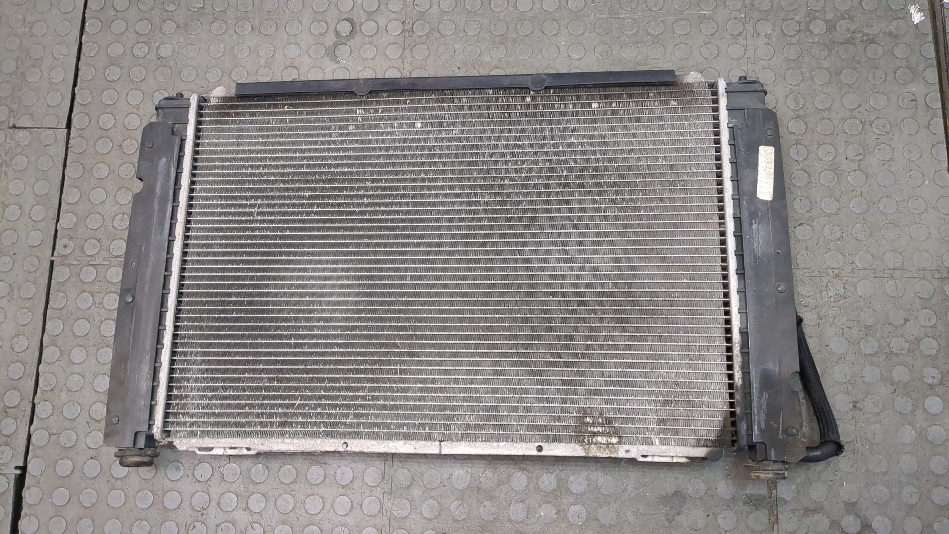 Радиатор охлаждения двигателя основной