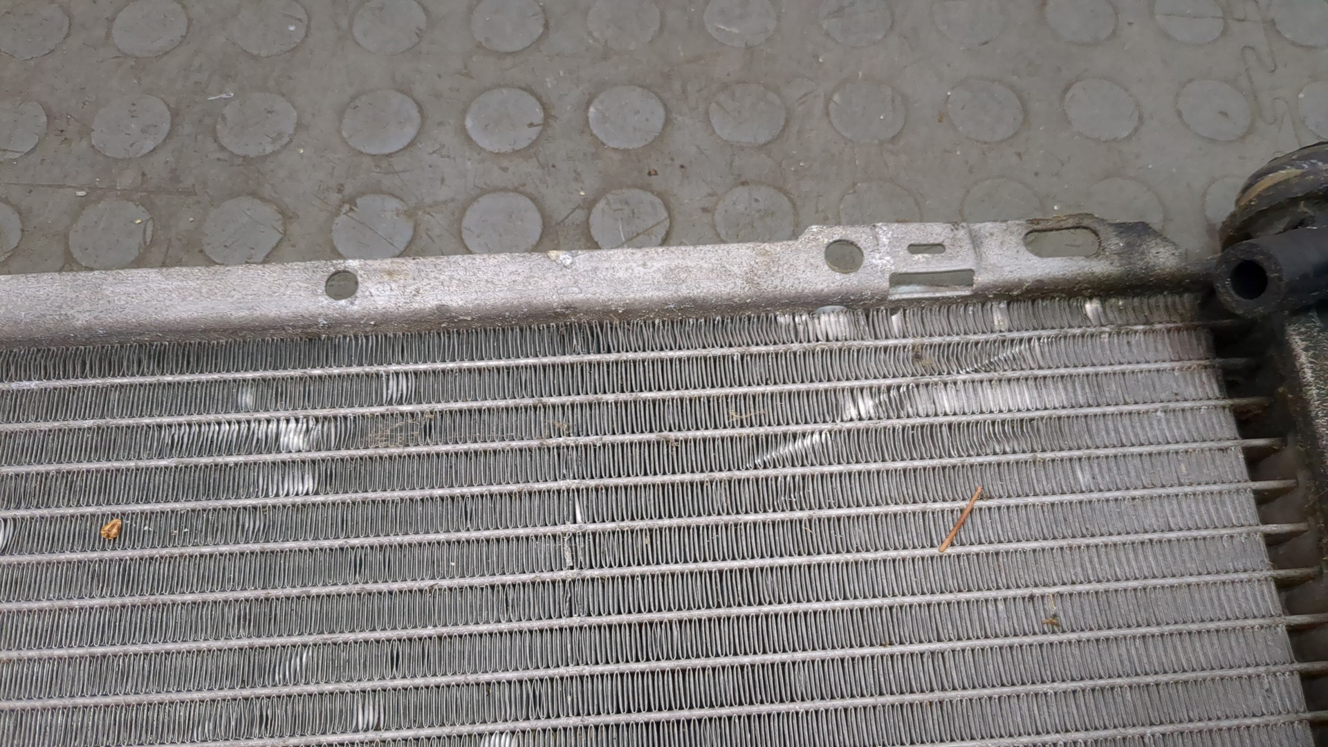 Радиатор охлаждения двигателя основной