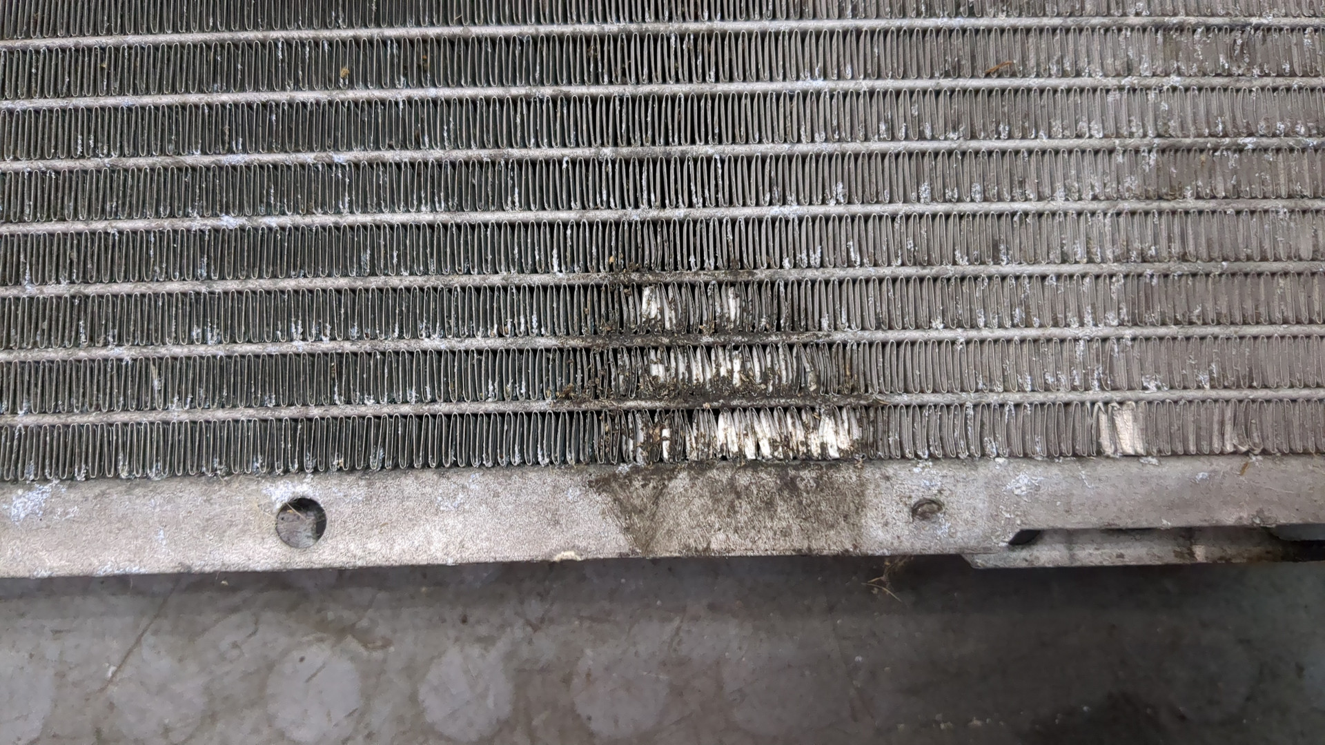 Радиатор охлаждения двигателя основной