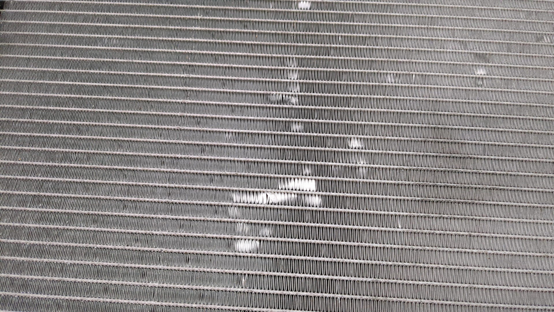 Радиатор охлаждения двигателя основной