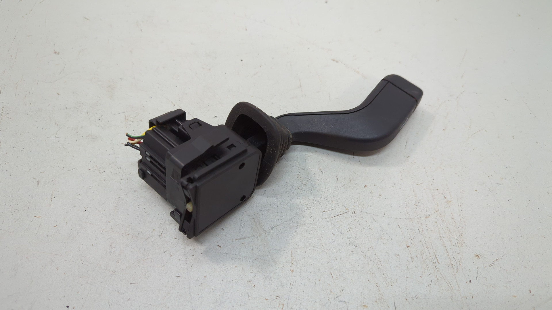 Переключатель поворотов подрулевой